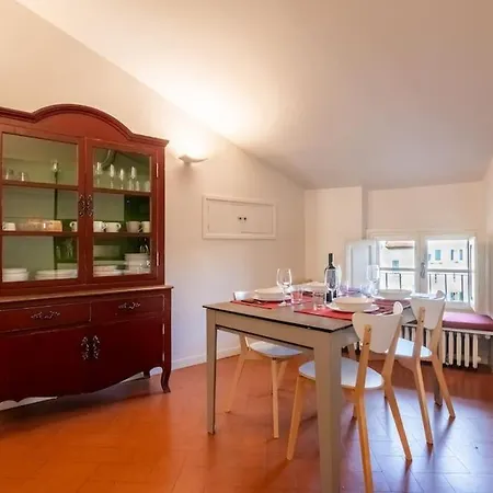 Piazza Anfiteatro- Elegant Apartment Lucca