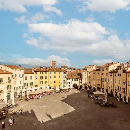 Piazza Anfiteatro- Elegant * 루카